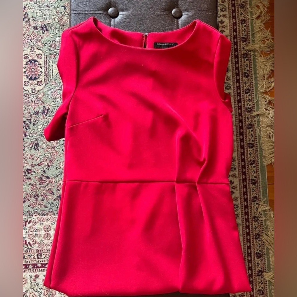 Banana republic red pleat sheath work dres